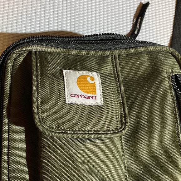 SOLD! CARHARTT cross body bag - Picture 3 of 7